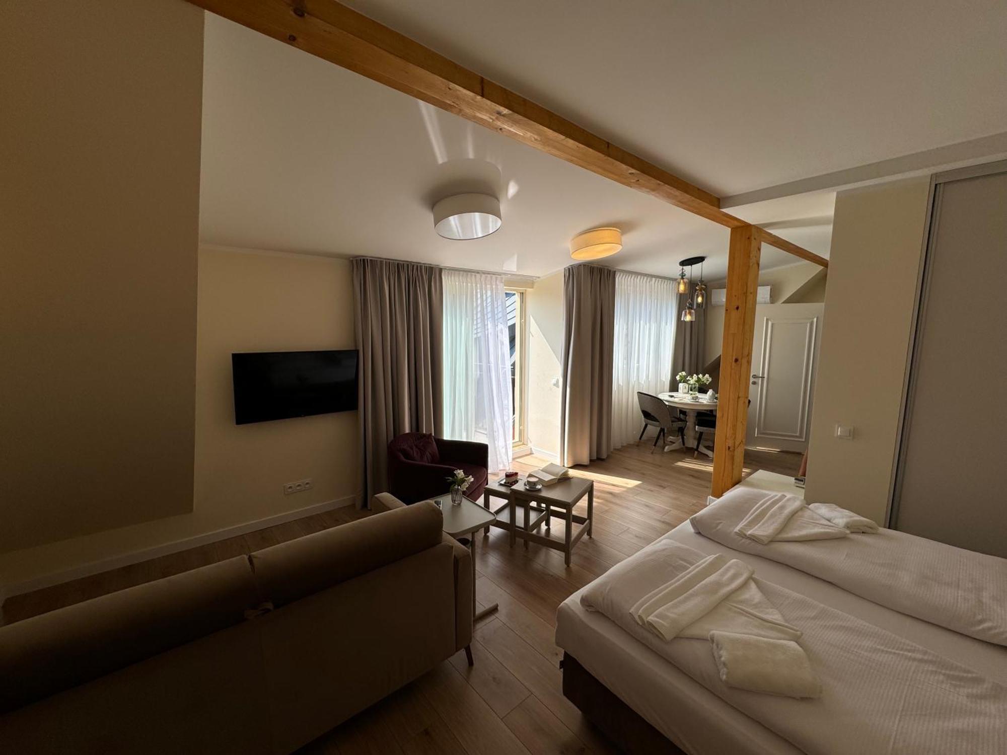 H Herkules Hotel apartamentowy 3*